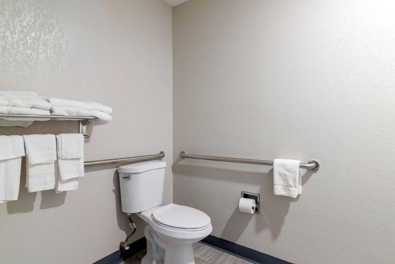 Quality Inn Newnan - Atlanta South Екстериор снимка