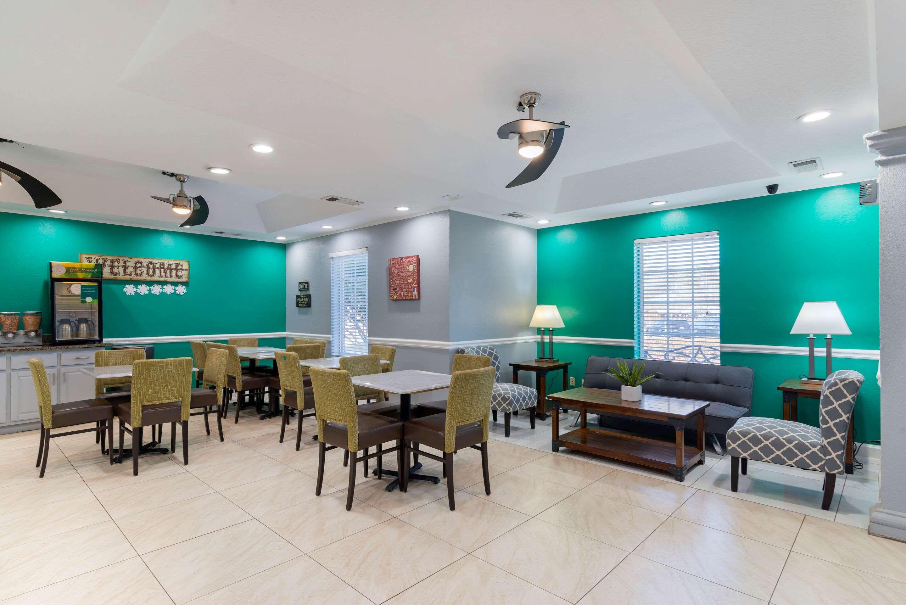 Quality Inn Newnan - Atlanta South Екстериор снимка