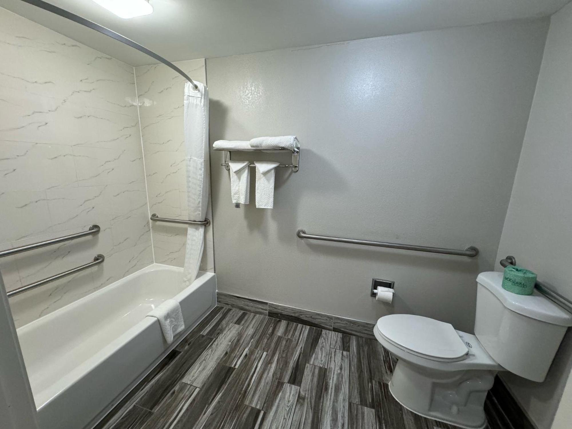 Quality Inn Newnan - Atlanta South Екстериор снимка